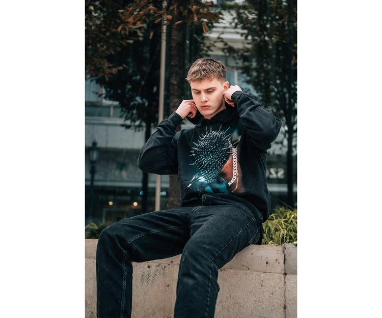 Thorned Mask Oversize Hoodie - Image 7